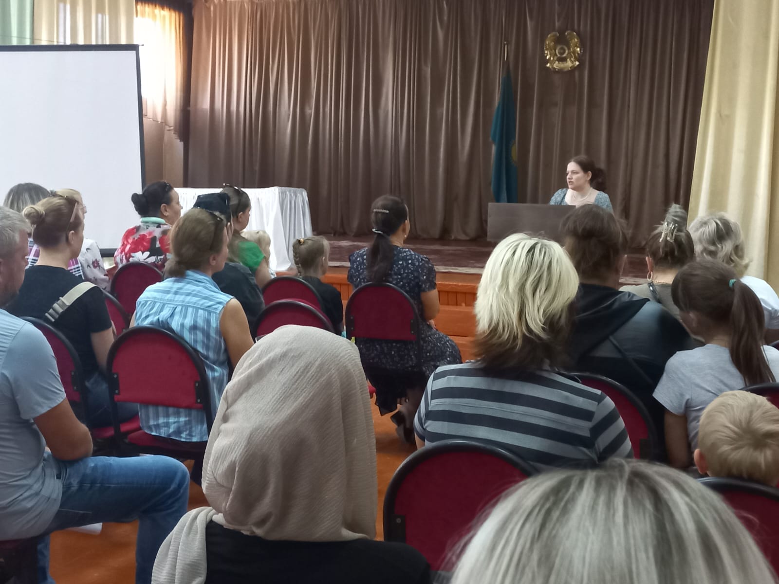 Ата - аналармен кездесу. Встреча с родителями.