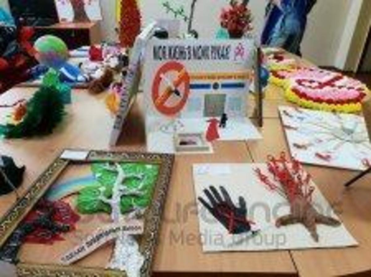 Городской конкурс поделок центра СПИД