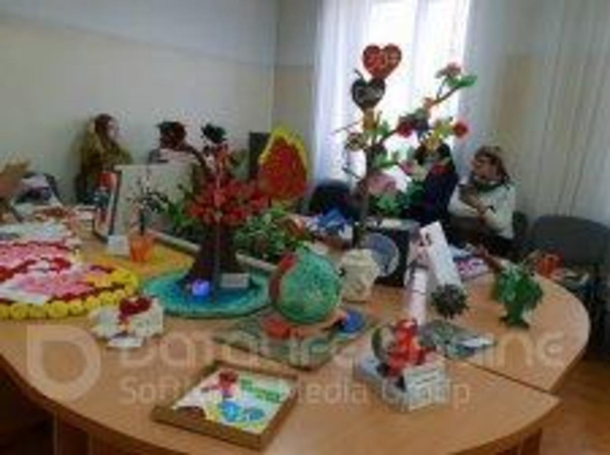 Городской конкурс поделок центра СПИД
