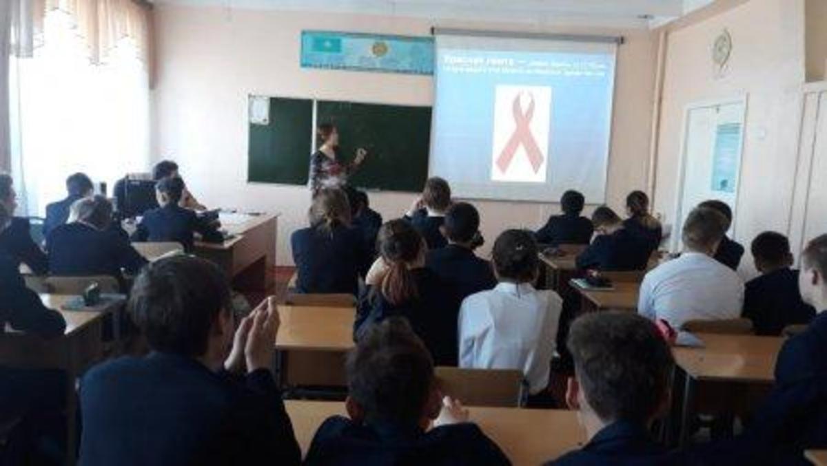 C учащимися 8-х классов проведена лекция