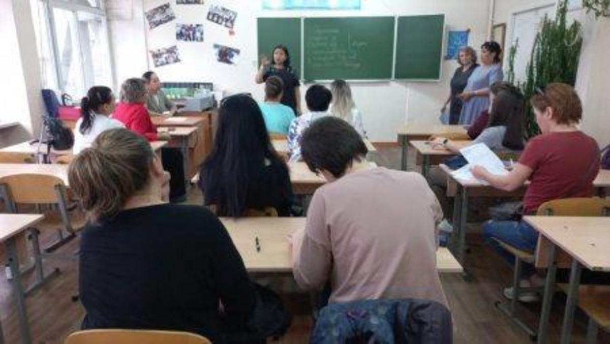 Проведены классные часы на тему :,, Безопасный интернет."