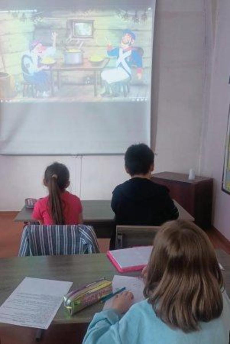 Орыс халық ауыз ертегісі бойынша сабақ өткізілді. Проведено занятие по мотивам русской народной сказки