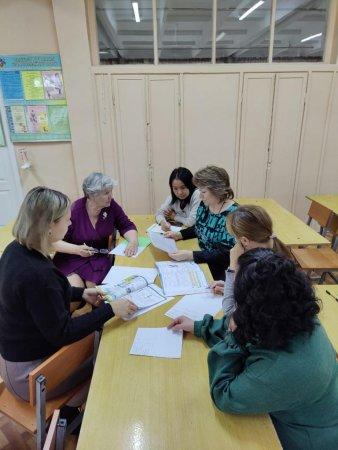 Әдістемелік бірлестіктердің отырысыңда. На заседания МО.