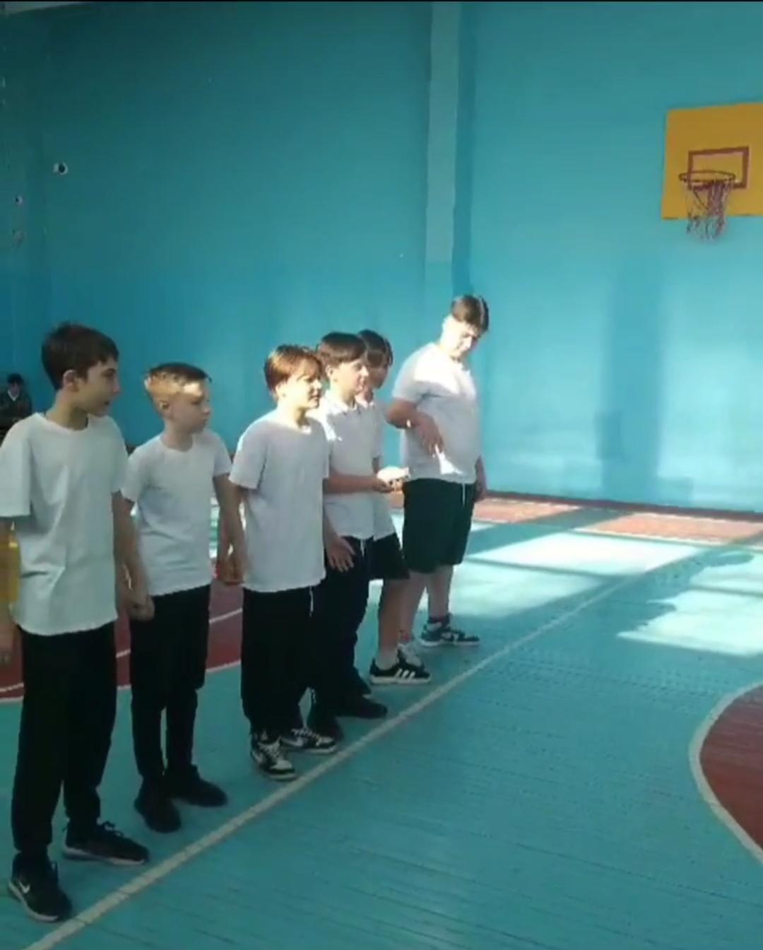 Волейбол бойынша жолдастық кездесулер.Товарищеские встречи по волейболу.