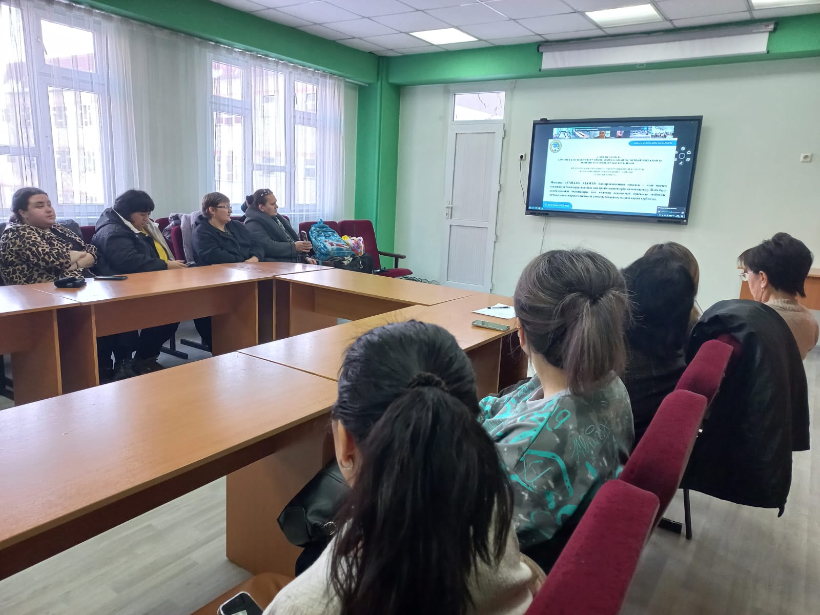 Қалалық ата-аналар жиналысы. Городское родительское собрание.