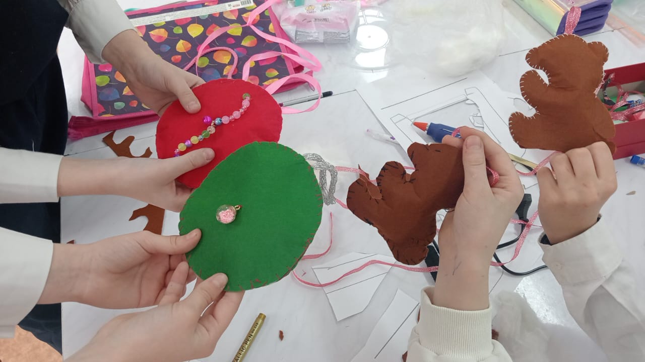 "Жаңа жыл сиқыры". «Новогоднее волшебство»